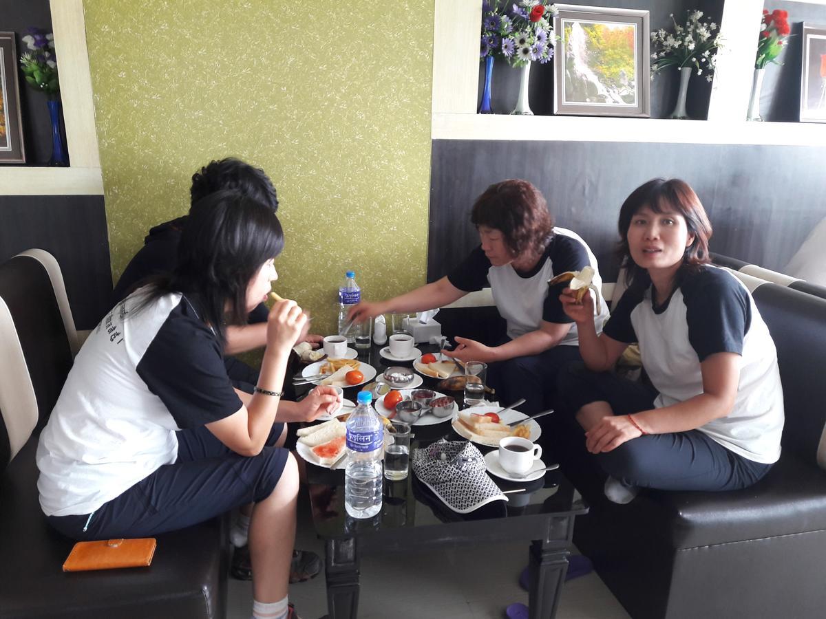 Asian Hotel Butwal Bagian luar foto